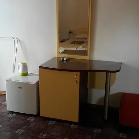 בית הארחה Lazuren Briag