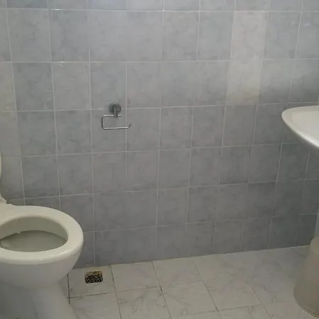 בית הארחה Lazuren Briag סוזופול