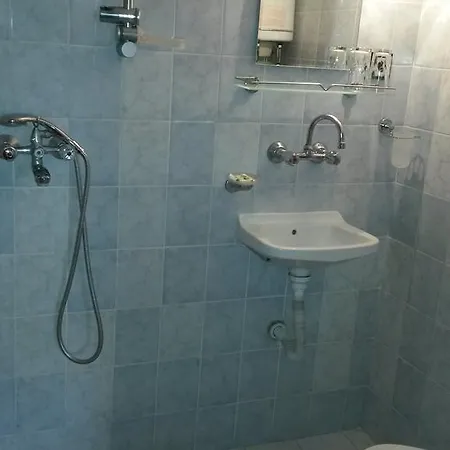 בית הארחה Lazuren Briag